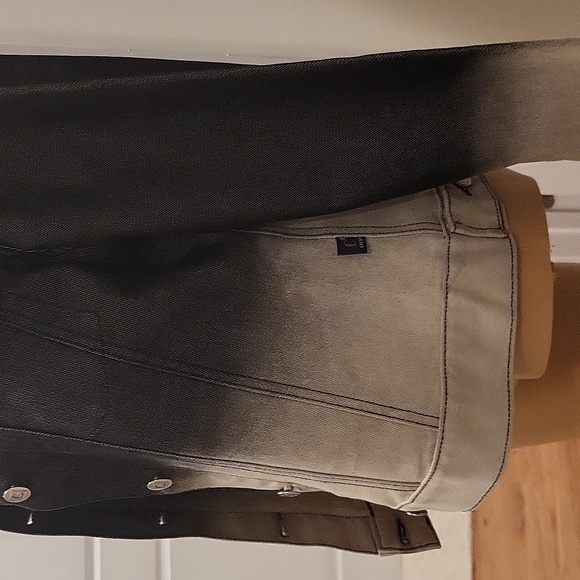 Jacket - Picture 3 of 5